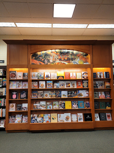 Book Store «Barnes & Noble», reviews and photos, 100 Greyrock Pl, Stamford, CT 06901, USA