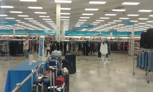 Clothing Store «Ross Dress for Less», reviews and photos, 8021 E Kellogg Dr, Wichita, KS 67207, USA