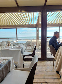 Atmosphère du Restaurant de fruits de mer Equinoxe à La Tranche-sur-Mer - n°1