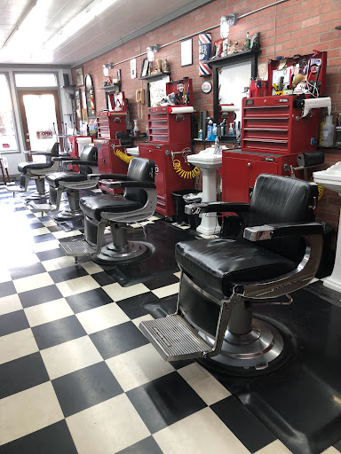 Barber Shop «Fort Mill Barber Shop», reviews and photos, 230 Main St, Fort Mill, SC 29715, USA