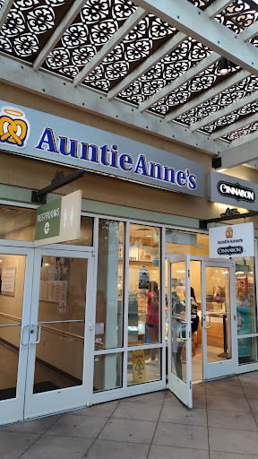 Outlet Mall «Tanger Outlet Houston», reviews and photos, 5885 Gulf Fwy, Texas City, TX 77591, USA