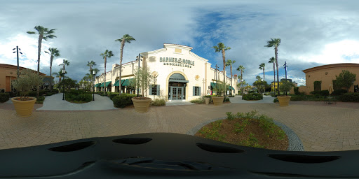 Barnes & Noble image