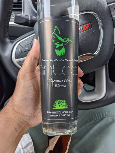 Wine Store «Woods Wholesale Wine», reviews and photos, 20787 Mack Ave, Grosse Pointe, MI 48236, USA