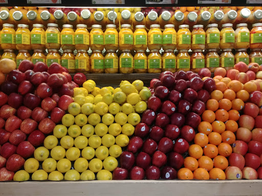 Gourmet Grocery Store «Fruit Center Marketplace», reviews and photos, 10 Bassett St, Milton, MA 02186, USA