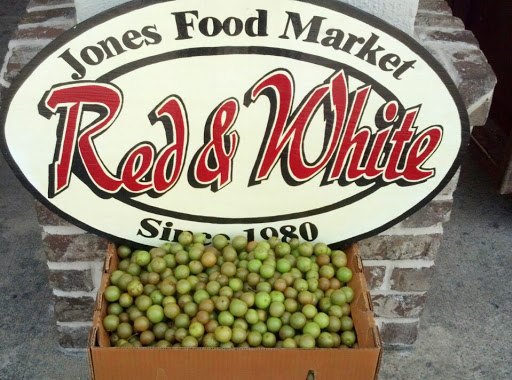 Red & White Food Store
