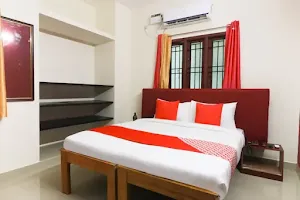 Ganapathi Residency (OYO Metro Inn) image