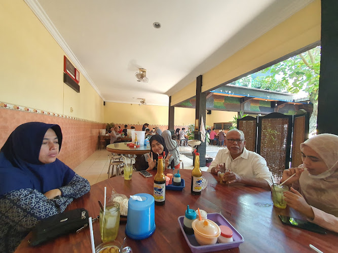10 Restoran Soto Terbaik di Jawa Timur yang Wajib Dicoba