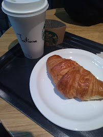 Plats et boissons du Restaurant servant le petit-déjeuner Starbucks à Paris - n°18