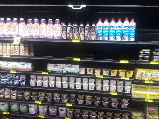 Grocery Store «Grocery Outlet Bargain Market», reviews and photos, 354 S 1st Ave, Hillsboro, OR 97123, USA