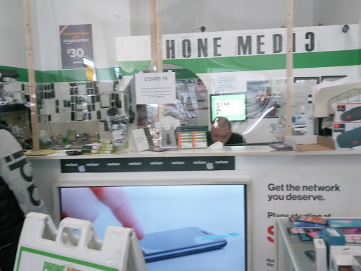 Cell Phone Store «Phone Medic Smart Device Repairs», reviews and photos, 45 Belmont Ave, Garfield, NJ 07026, USA