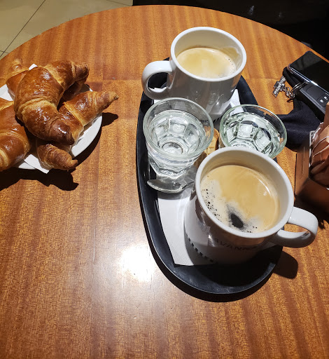 Quiet coffee shops in Mendoza