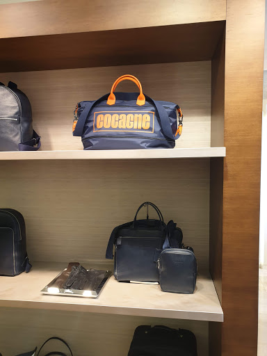 Stores to buy loewe handbags Roma