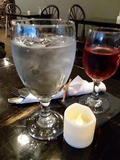 Bar «Jackpot Bistro», reviews and photos, 1652 NW Fairview Dr, Gresham, OR 97030, USA