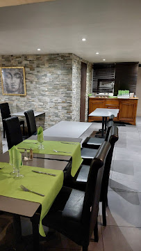 Atmosphère du Restaurant Le Cyrnos à Menton - n°12