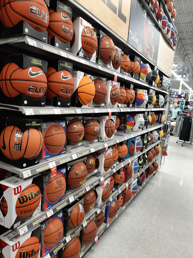 Sporting Goods Store «Academy Sports + Outdoors», reviews and photos, 621 Centerview Blvd, Kissimmee, FL 34741, USA