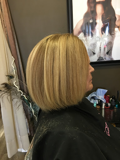 Hair Salon «Salon Tracery LLC», reviews and photos, 330 Falconer Dr # C, Covington, LA 70433, USA