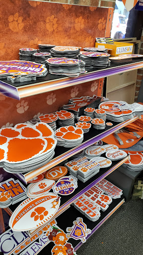 Sportswear Store «Tiger Sports Shop (Downtown)», reviews and photos, 364 College Ave, Clemson, SC 29631, USA