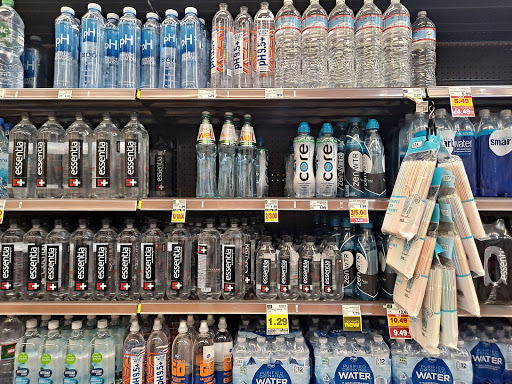 Shopping Mall «Gateway Plaza», reviews and photos, 21929 Ventura Blvd, Los Angeles, CA 91364, USA