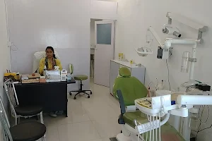 Dental Hub Dr Archana Singh image