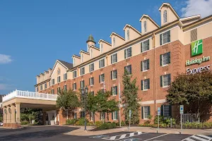Holiday Inn Express State College @Williamsburg Square, an IHG Hotel image