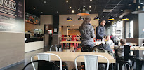 Atmosphère du Restauration rapide Food Court - Restaurant Halal à Nanterre - n°15