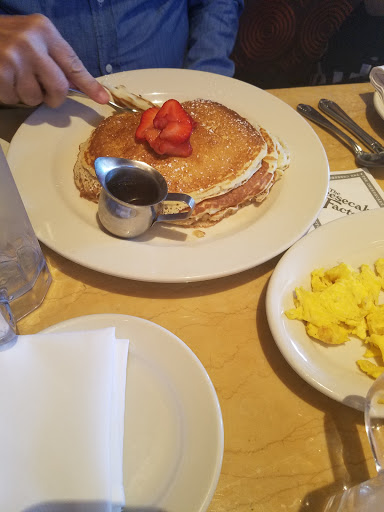 Restaurant «The Cheesecake Factory», reviews and photos, 1771 Arden Way, Sacramento, CA 95815, USA