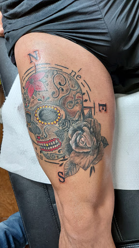Carlos Villena Tattoo Studio