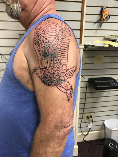 Explore anchor tattoo ideas, creative tattoo ideas in Eureka Springs, available at Sailors Luck Tattoo