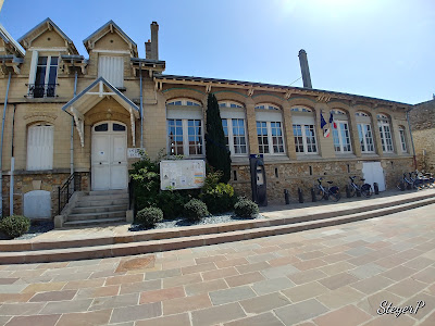 ECOLE ELEMENTAIRE DE CERGY VILLAGE à Cergy