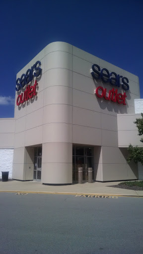 Sears Outlet, 55 Ludwig Dr, Fairview Heights, IL 62208, USA, 