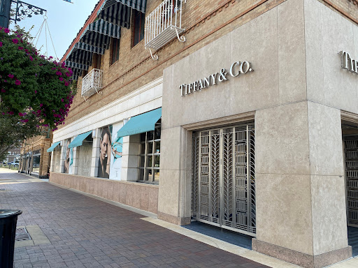 Tiffany & Co., 301 Nichols Rd, Kansas City, MO 64112, USA, 