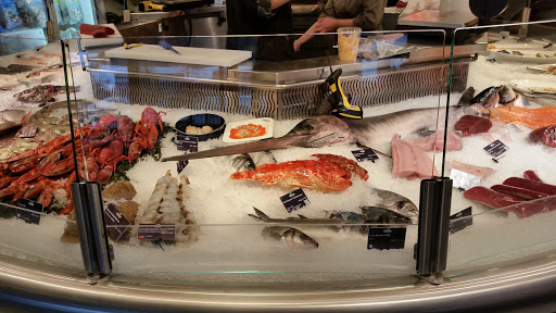 El Pescador - The Fish Market