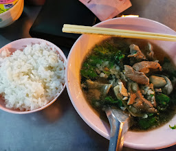 เกาเหลาเลือดหมูธนินทร สาขาคลองสาม photo