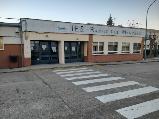Instituto de Educación Secundaria Ies Ramos del Manzano en Vitigudino