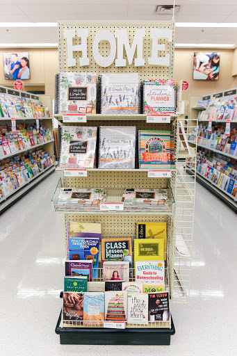 Christian Book Store «Mardel Christian & Education», reviews and photos, 3174 Lavon Dr, Garland, TX 75040, USA