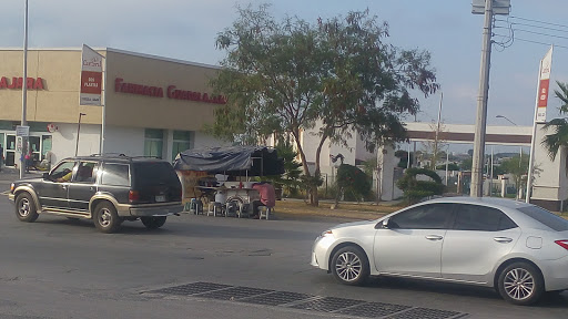 Farmacia Guadalajara, Suc. San Benito