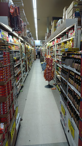 Supermarket «Junction Food Bazaar Supermarket», reviews and photos, 34-20 Junction Blvd, Flushing, NY 11372, USA