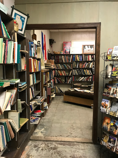 Used Book Store «Beachview Books», reviews and photos, 215 Mallery St, Saint Simons Island, GA 31522, USA