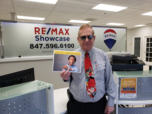 Real Estate Agency «Re/Max Showcase», reviews and photos, 5445 Grand Ave #200, Gurnee, IL 60031, USA