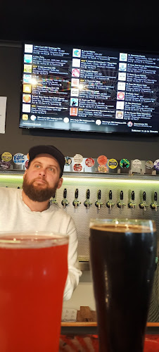 The Good Drop craft beer bar & fillery - Pub