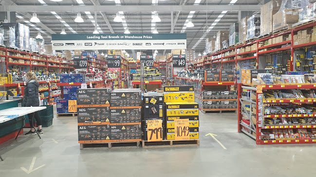 Reviews of Bunnings Warehouse Shirley in Christchurch - Hardware store