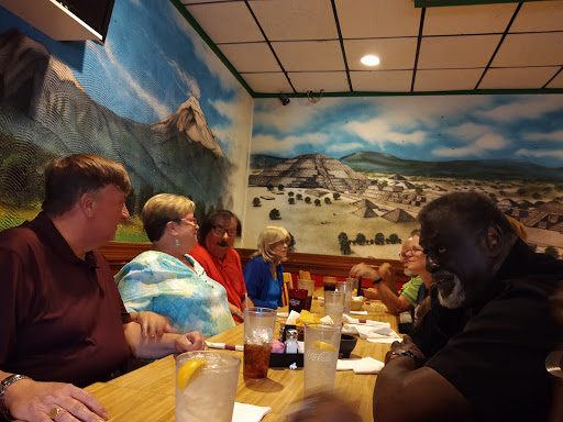 Shopping Mall «Ashland Hanover Shopping Center», reviews and photos, 215 N Washington Hwy, Ashland, VA 23005, USA