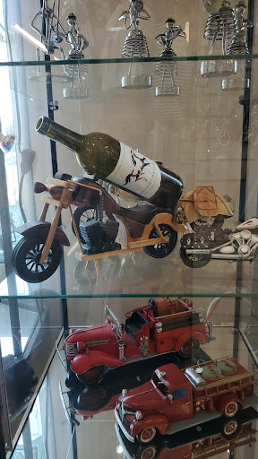 Jewelry Store «Gray Jewelers», reviews and photos, 172 Johns Pass Boardwalk W, Madeira Beach, FL 33708, USA