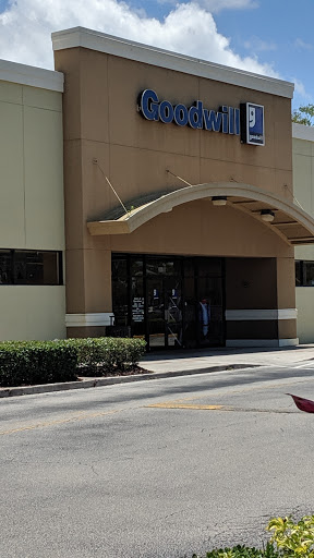 Thrift Store «Goodwill Palm City Store & Donation Center», reviews and photos, 3078 SW Martin Downs Blvd, Palm City, FL 34990, USA