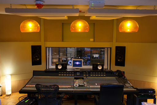 Invada Studios - Recording Studio in Bristol