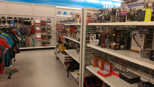 Clothing Store «Ross Dress for Less», reviews and photos, 177 Levittown Pkwy, Levittown, PA 19055, USA