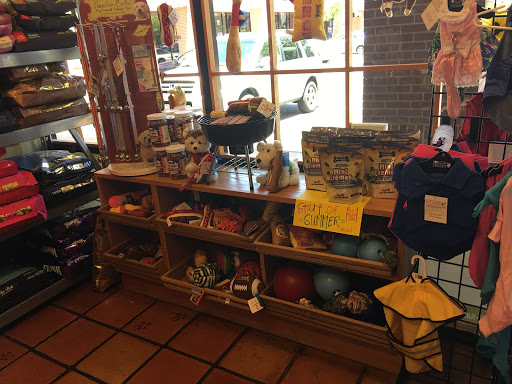 Pet Supply Store «Three Dog Bakery», reviews and photos, 2136 W Poplar Ave #116, Collierville, TN 38017, USA