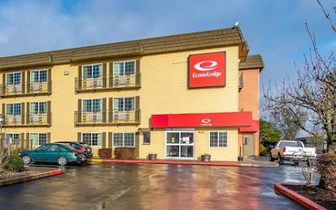 Econo Lodge Corvallis Near University image