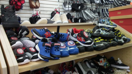 Discount Store «Fallas Discount Stores», reviews and photos, 100 S Zarzamora St, San Antonio, TX 78207, USA