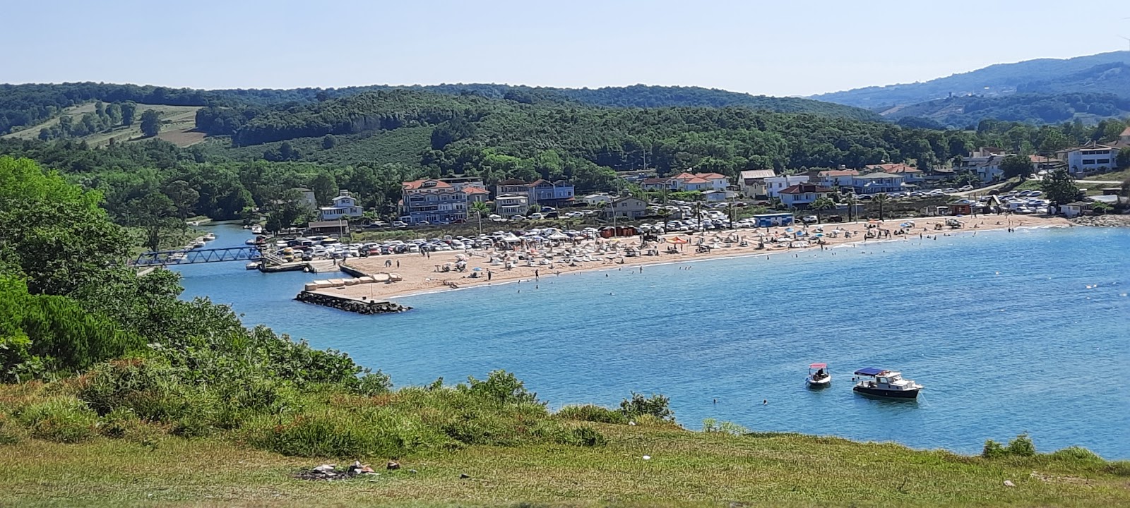 Φωτογραφία του Seyrek Plaji υποστηρίζεται από βράχους